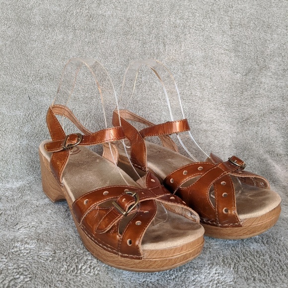 Dansko Shoes - Dansko Bronze Metallic Sandals EU 40, Wmn's 9.5